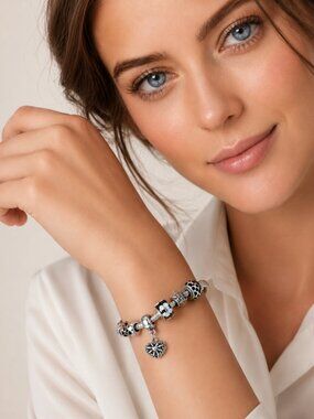NWT Black & White Charm Bracelet – Heart Flower Bead Bracelet